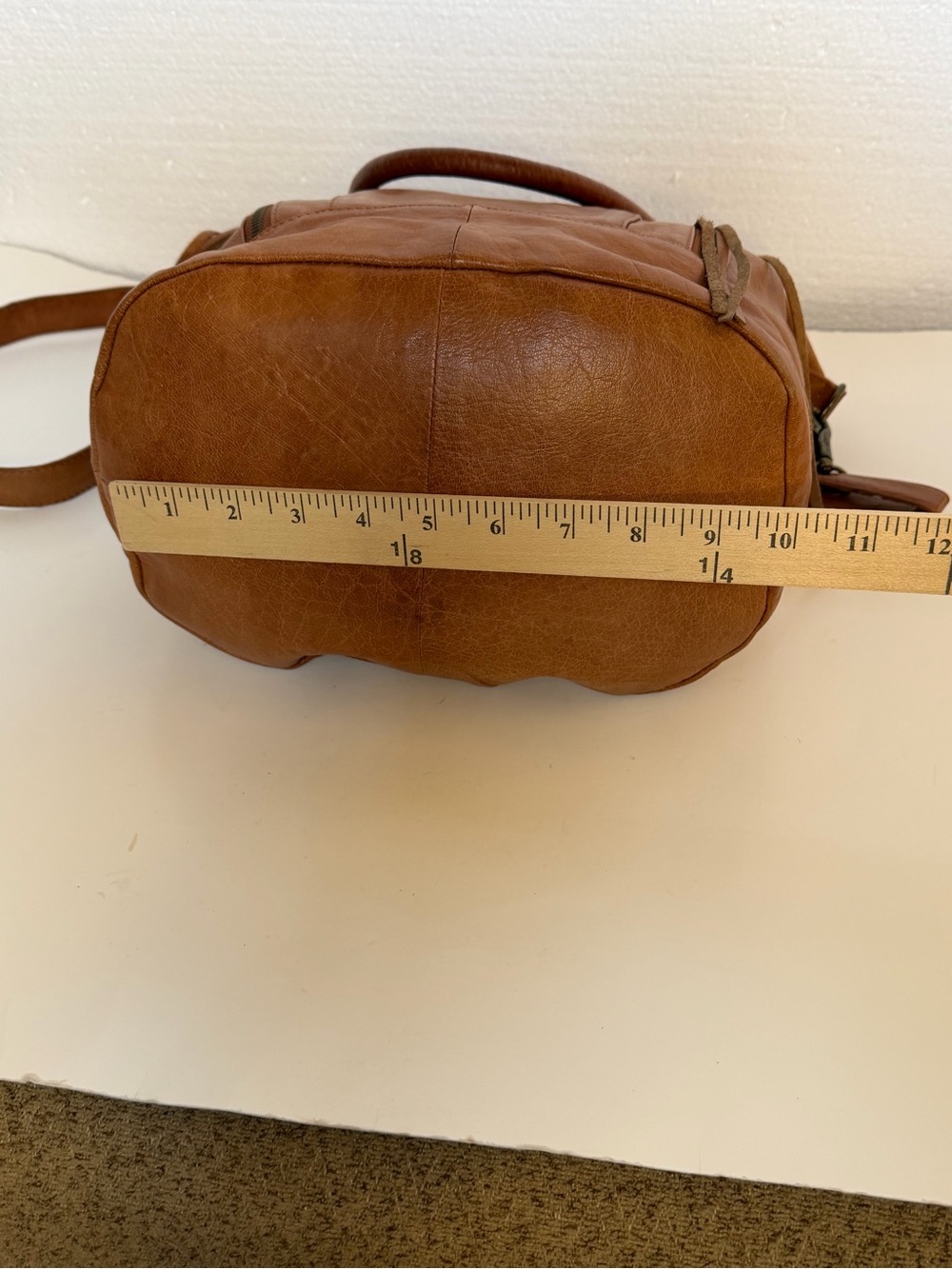 Day and mood Women’s Brown Leather Crossbody Bag - buttery soft - Picture 10 of 16